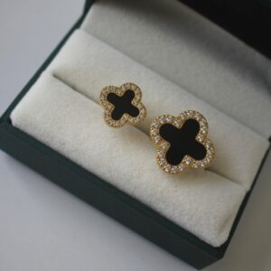 انگشتر دو گل ونکلیف نگینی