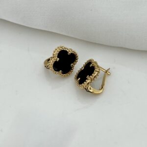 گوشواره سیاه ونکلیف