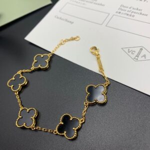 دستبند ونکلیف سیاه بزرگ