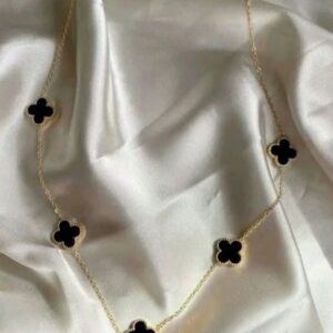 گردنبند پنج گل سیاه ونکلیف