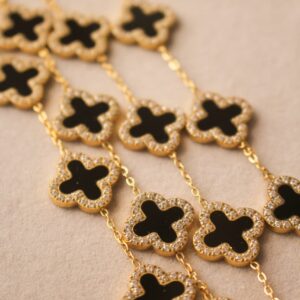 دستبند نگینی ونکلیف