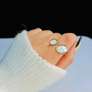 انگشتر مه سفید